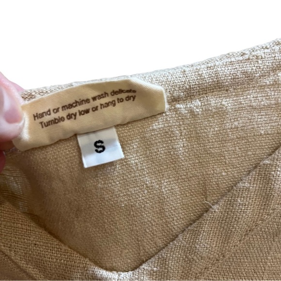 Heart’s Desire by Mary Grace Beige 100% Linen V-Neck Tunic Top Side Slits Sz S - Picture 8 of 11